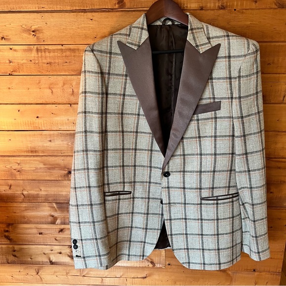 $2,995 Custom plaid design by Thor Tuxedo blazer - Picture 4 of 16